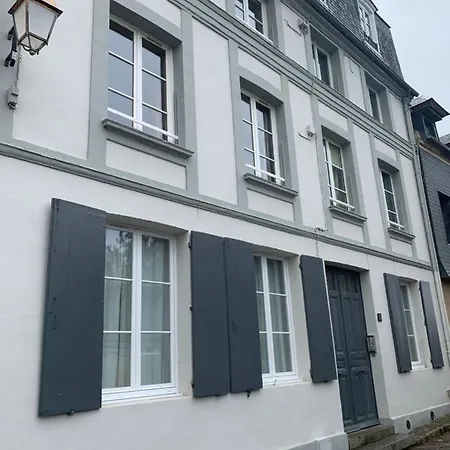 Le Nid De L'estuaire